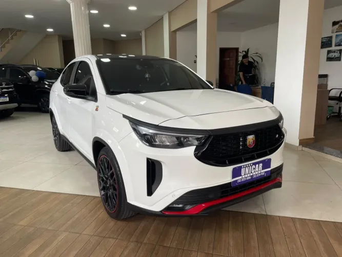 Fiat Fastback Abarth Turbo Flex 1.3 Aut. 2024