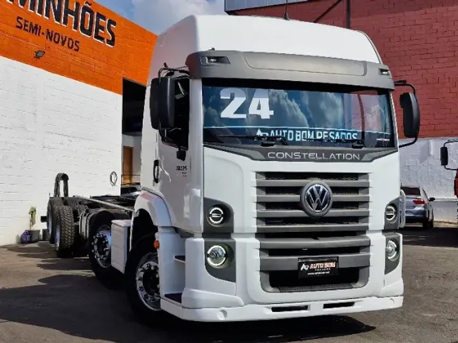 vw 30320 teto alto leito automatico 8x2 bitruck chassi 8,5 metros