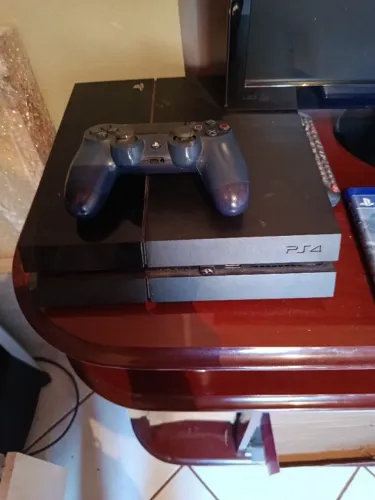 Playstation 4 com controle original mais 10 jogos