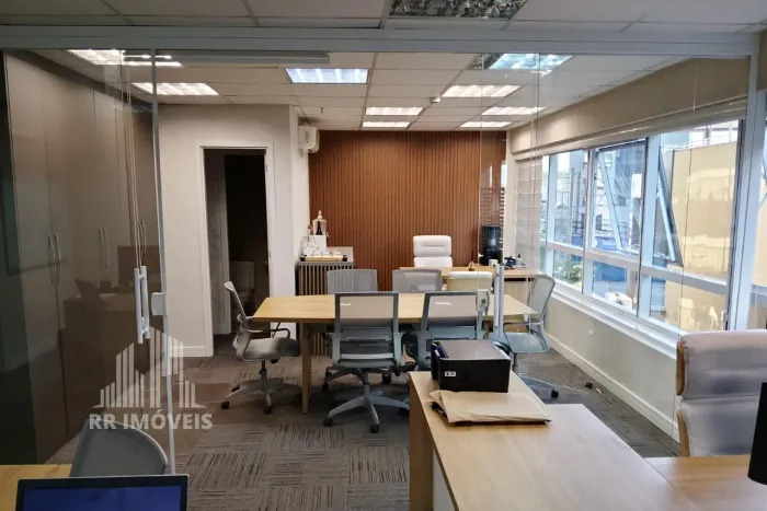 RR10117 Sala Comercial MOBILIADA 57m² CONDOMÍNIO OFFICE BETHAVILLE - OPORTUNIDADE - 2 Banh