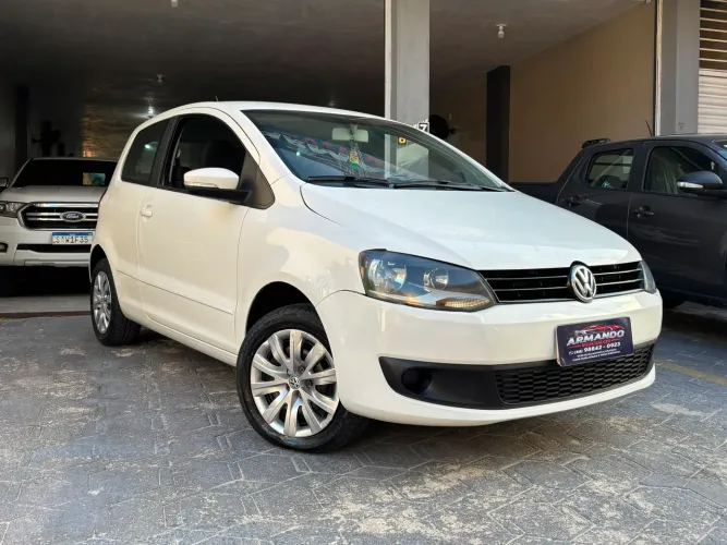 Volkswagen Fox 1.0 MI Total Flex 8V 3P 2013