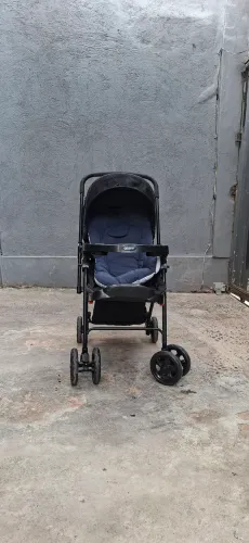Carrinho e bebê conforto Cosco