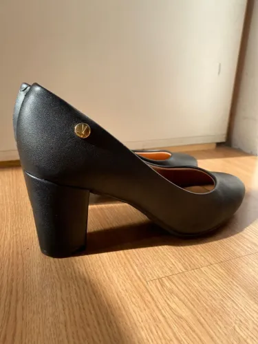 Scarpin Vizzano Ponta arredondada