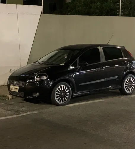 Fiat Punto Sporting 1.8 Flex 8v/16v 5P 2010