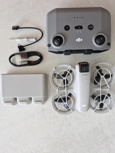 Drone DJI Neo Fly More Combo
