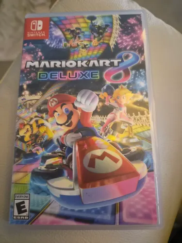 Mario Kart 8 Deluxe - Nintendo Switch