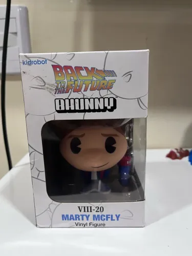 Marty mcfly kidrobot back to the future v3-20 original trago dos estados unidos.