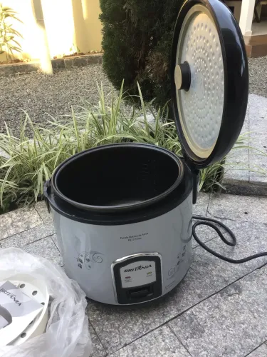 Panela de arroz pa 12 impecavel só 75 reais