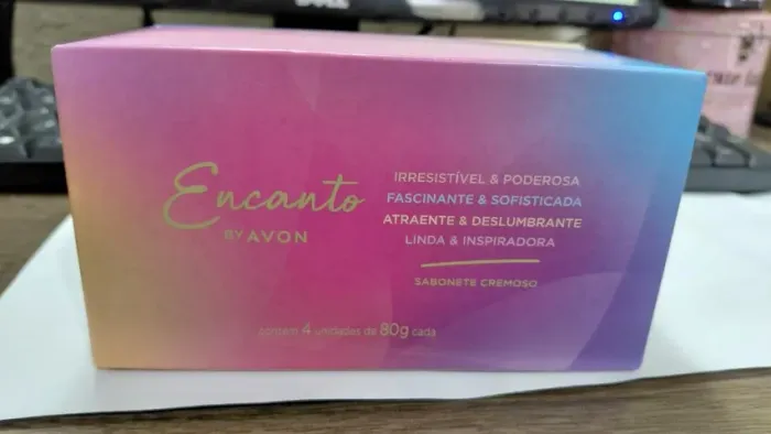 Caixa de Sabonetes misto Encanto byAvon com 4 unidades nova por R$ 20,00 cada
