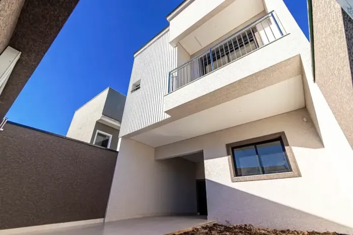 Sobrado com 3 dormitórios à venda com 114,81m² no Boqueirão