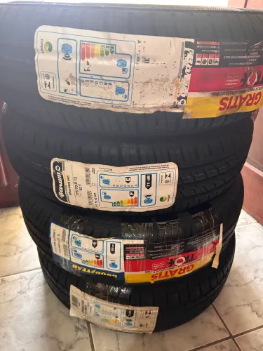 Kit 2 bravuris 1 Goodyear e 1 fórmula evo 175/70 aro 13 novos