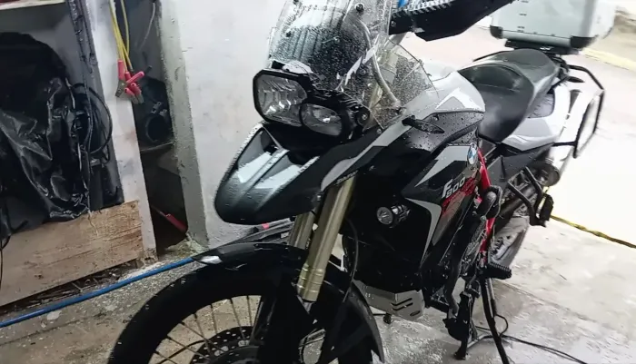 BMW F800 GS vendo ou troco 