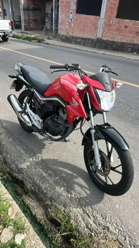 Vende-se titan 160 2021