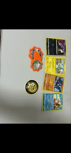 4 cartas Pokémon