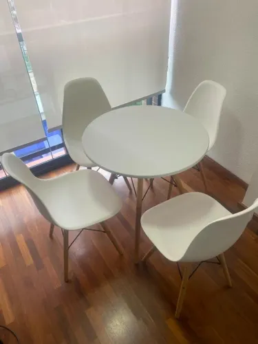 Mesa de jantar redonda
