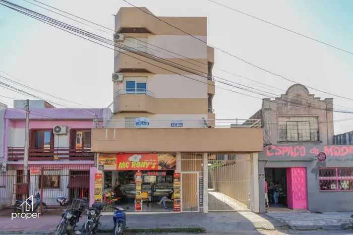 Apartamento com sacada para aluguel no Centro - Pelotas/RS