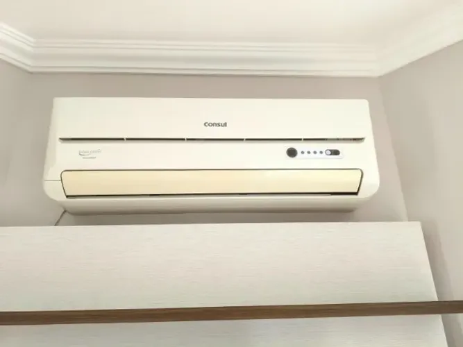 Aparelho Ar condicionado SPLIT consul 12.000btus 220V