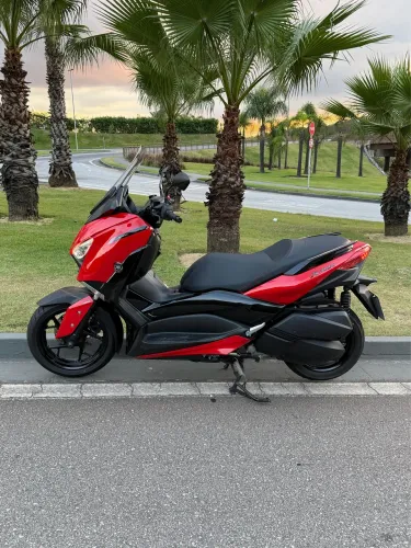 Xmax 250 2024 - 4500 km rodados