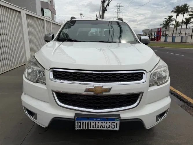 Chevrolet S10 Pick-up LT 2.8 TDI 4X4 CD Diesel AUT 2014