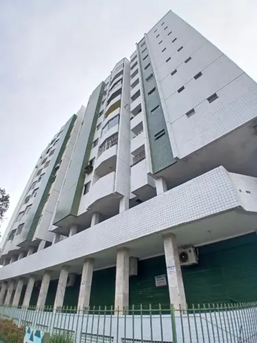 Sala Comercial Térrea 110m² | Centro | Ed. São Salvador | Financiável
