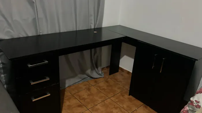 Mesa escritório em L