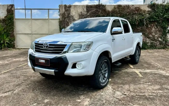 Toyota Hilux CD SRV 4X4 2.7 Flex 16V Aut. 2013