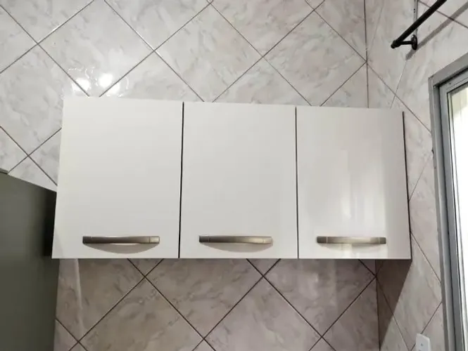 Armario de cozinha - poucas unidades