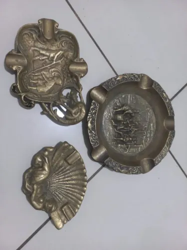 Lote de cinzeiros antigos perfeitos p decoração ou colecionadores
