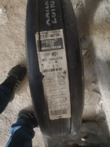 Pneus Goodyear empilhadeira novo 