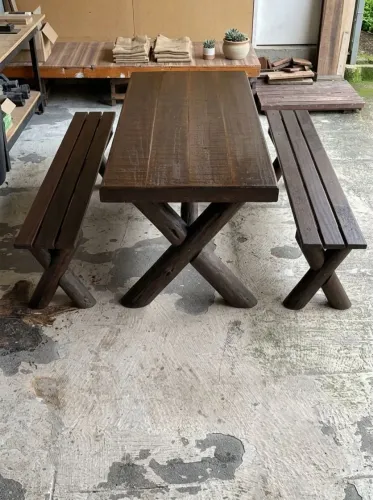 MESA CONJUNTO GOURMET RÚSTICO PREMIUM - MESA + 2 BANCOS (COR IMBUIA) ACEITO OFERTAS 