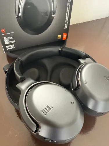 JBL Tour M2