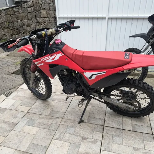 Moto de trilha xr200