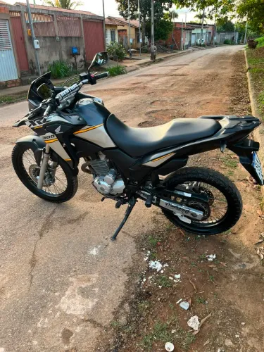 Vende-Se XRE 300