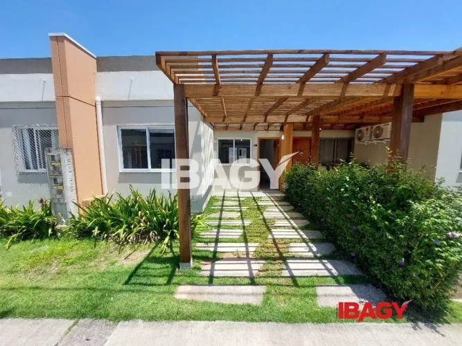 Excelente Casa 2 dormitório(s) em Rio Caveiras - Biguaçu