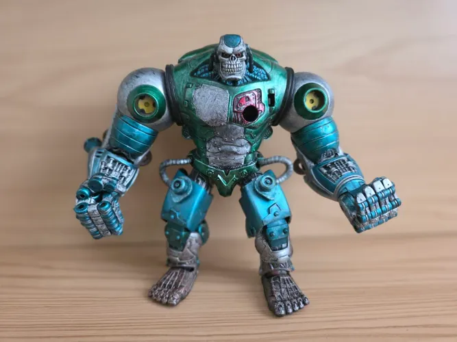 Vendo Mecha Hulk Toy Biz  2004