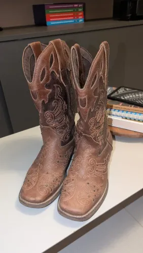 botas texana helazza