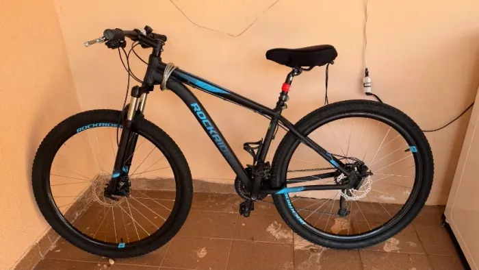 BIKE ROCKRIDER ARO 29 - MUITO NOVA E CONSERVADA