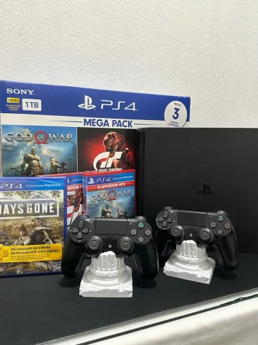 Ps4 Slim 1TB + 3 meses de Ps Plus