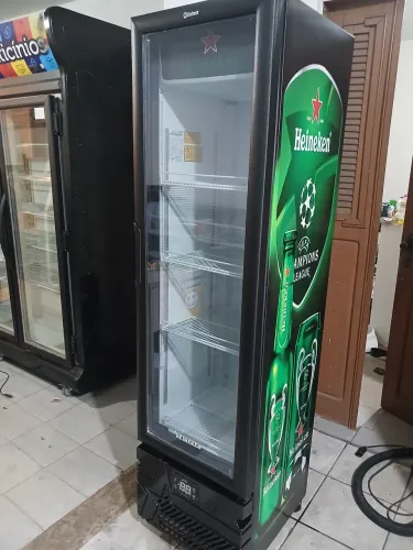 Cervejeira estado de zero. Toda original. *.