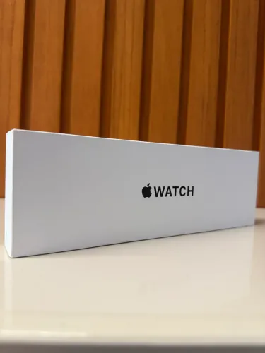 Apple Watch SE 3 GPS Caixa Meia-noite de Alumínio 44mm Pulseira Esportiva Meia-noite