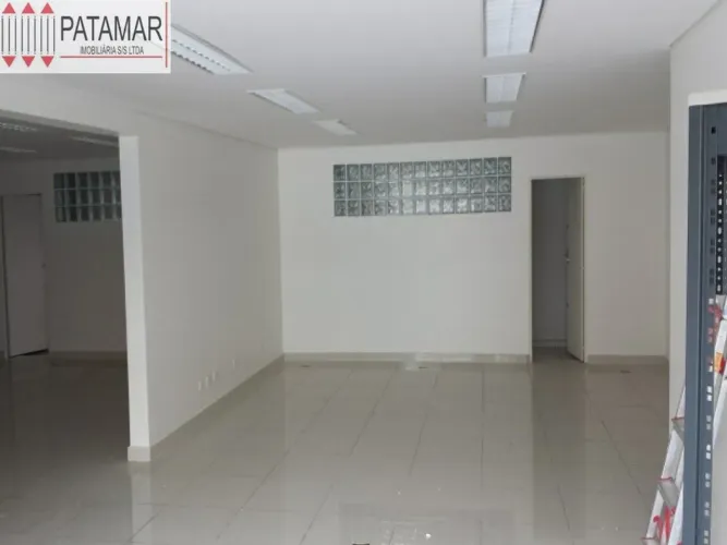 Prédio comercial à venda na Vila Sônia