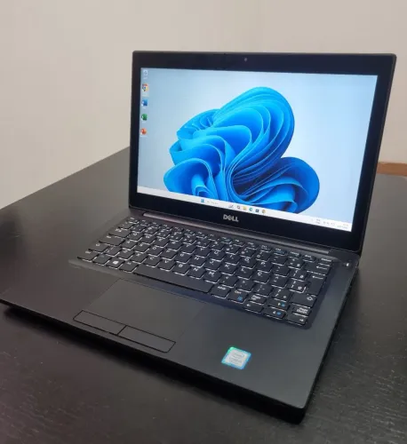 Notebook Dell Tablet Core i5-7ªGer, 8GB de RAM, 256GB SSD