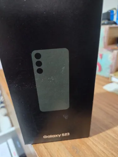 Celular Samsung S23- Semi Novo ,capa e pelicula sem carregador.Tam. 6.1, memória RAM de 8G