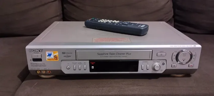 Videocassete Sony SLV-EX9S - Com Controle Original e Cabo RCA