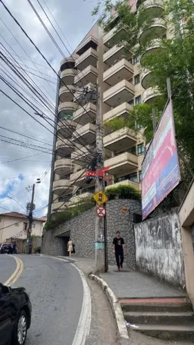 Excelente apartamento centro Viçosa MG.