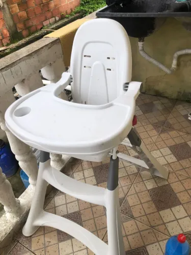 Cadeirinha de alimentação 