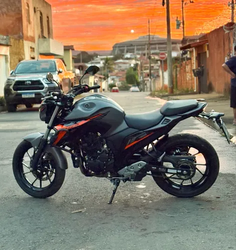 FAZER FZ25 CONNECTED 2025 CINZA
