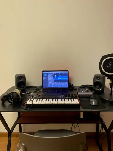 Estúdio Profissional Completo - Neumann TLM 103 + Genelec + Audient + Akai + Fone DT 770