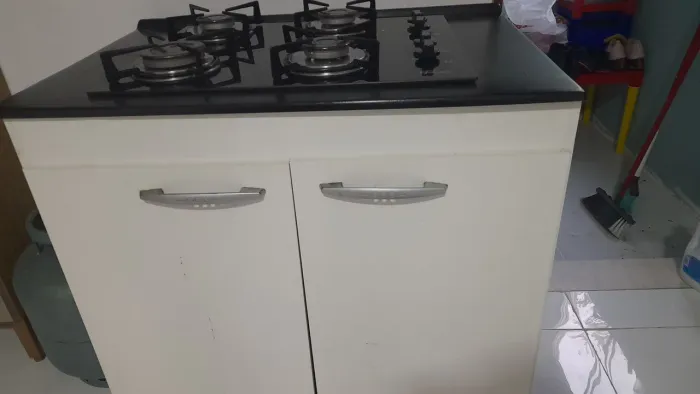 Armário com kooptop
