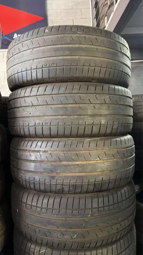 Pneus 215/55/17 marca continental